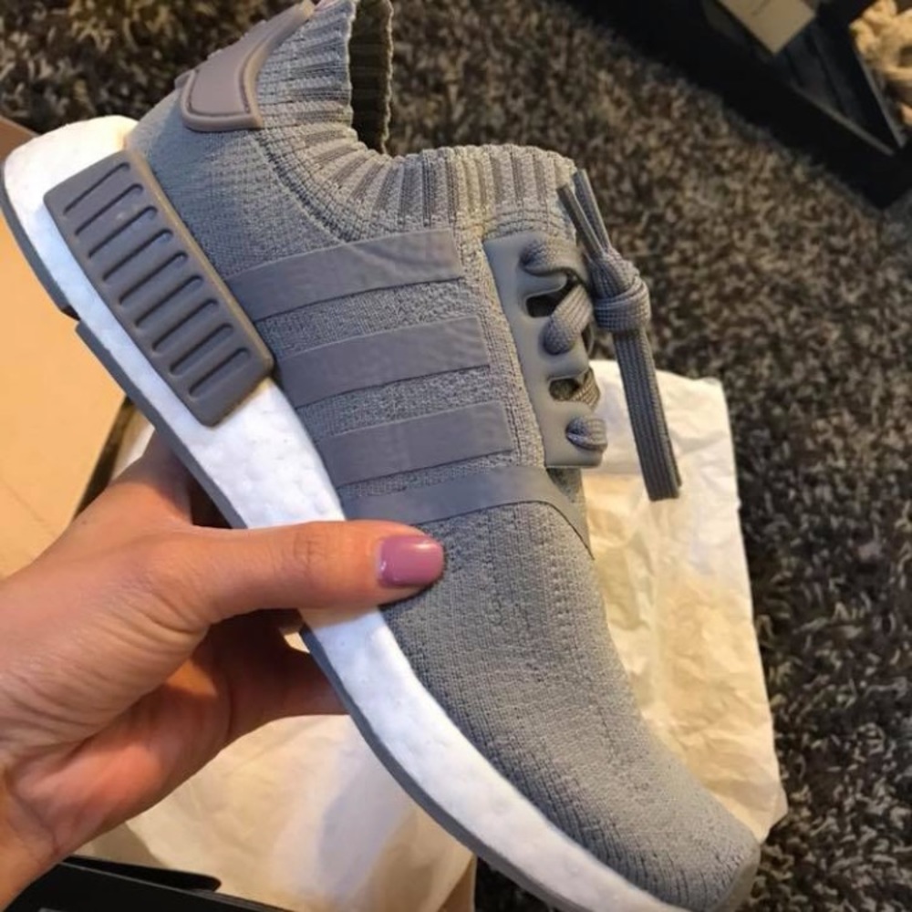 Adidas NMD R1 Primeknit Women’s